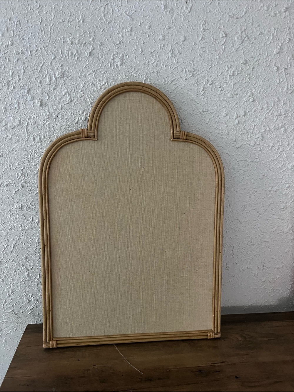 Arch Pineboard